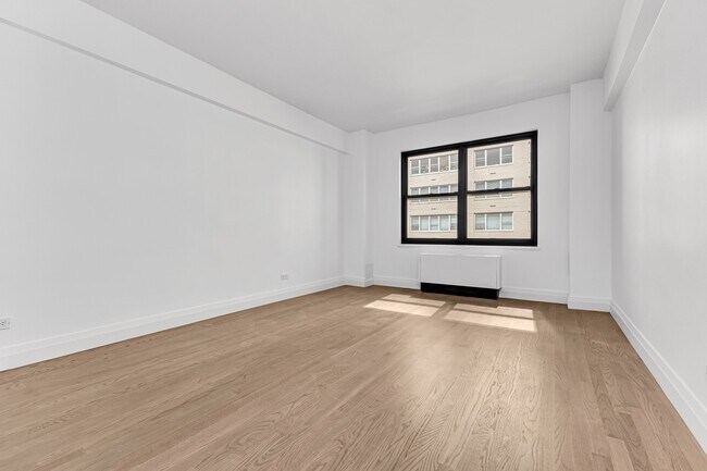Foto del edificio - 140 E 56th St