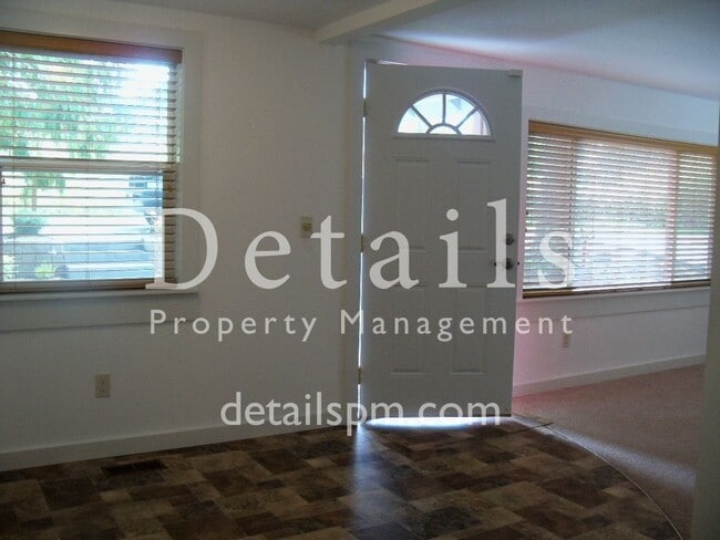 Building Photo - 12203 Schold Rd NW