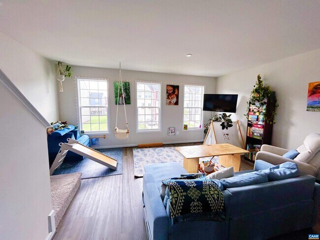 Foto del edificio - 156 Cheshire Ln