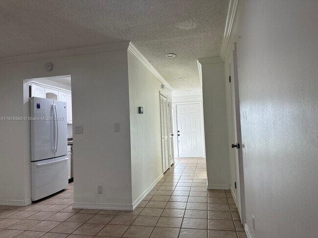 Foto del edificio - 2950 NW 106th Ave