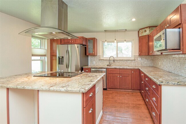 Foto del edificio - 25418 Sugar Valley Ln