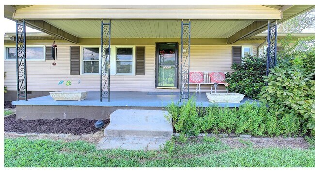 Foto del edificio - Spacious 3/1 Mobile Home Available for Rent!