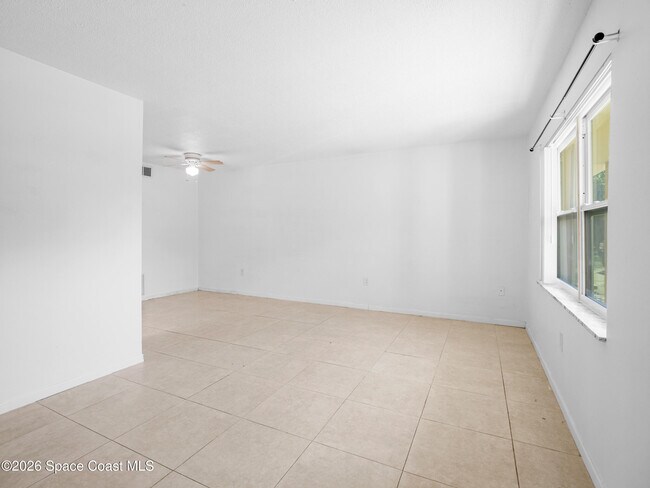 Foto del edificio - 89 NW Irwin Ave