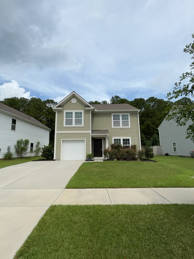 Building Photo - 114 Rockingham Way