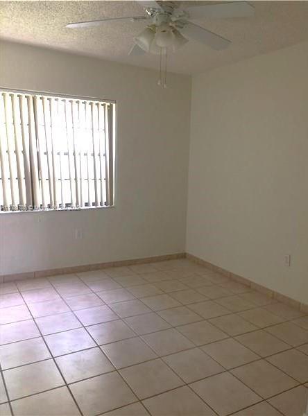 Foto del edificio - 3401 SW 9th Terrace