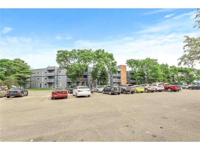 Building Photo - 2930 Blaisdell Ave