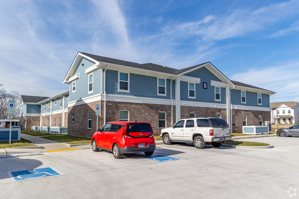 Primary Photo - Robinson Road Apartments 62+