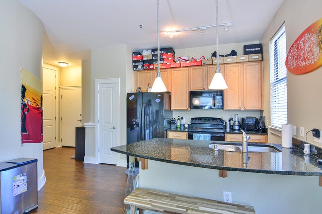 Foto del edificio - 650 S Mill St