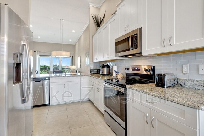 Building Photo - 9373 Pocida Ct