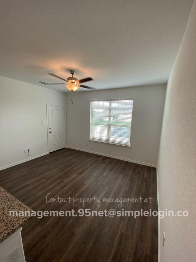 Foto del edificio - 1022 Rosewood St