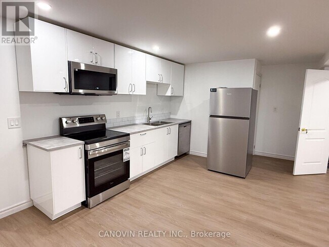 Building Photo - 452 Alex Doner Dr