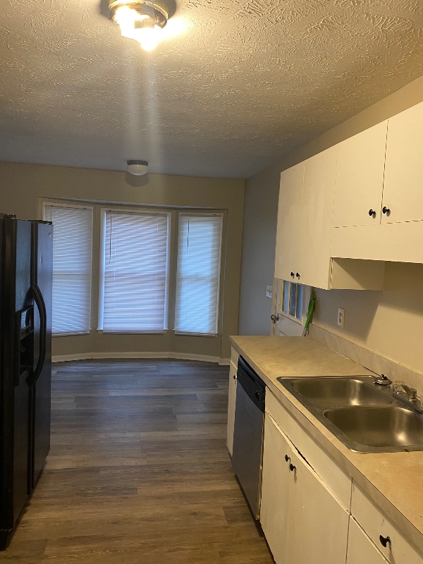 Building Photo - 6809 Kingsgate Dr