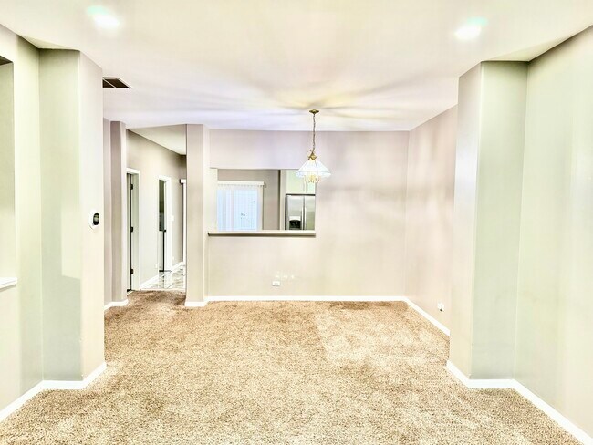 Foto del edificio - 2452 Daybreak Ct