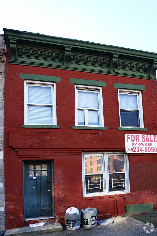 Building Photo - 338 Metropolitan Ave