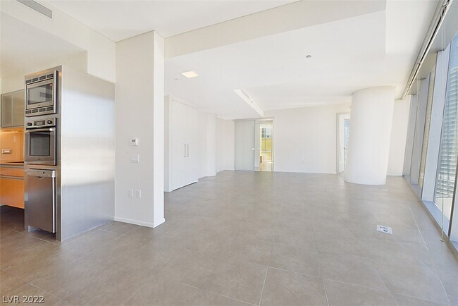 Building Photo - 3722 S Las Vegas Blvd