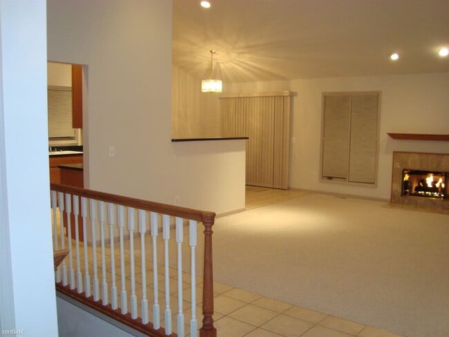 Building Photo - 2 br, 2 bath House - 26218 Orchard Lake Rd