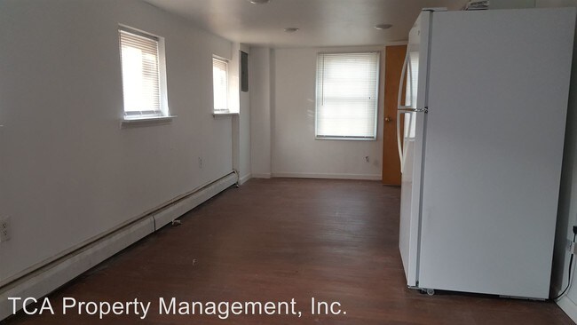 Building Photo - 1 br, 1 bath House - 729 Warren Street