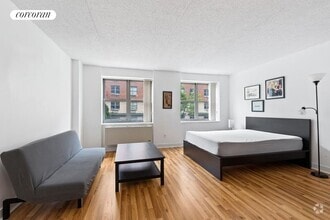 Building Photo - 516 W 47th St