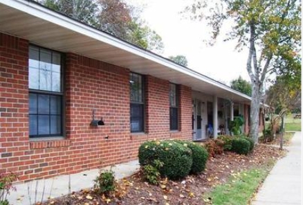 Building Photo - Medical Park Apartments