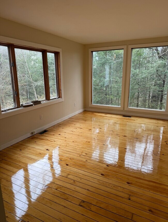 Foto del edificio - 300 Amherst Rd