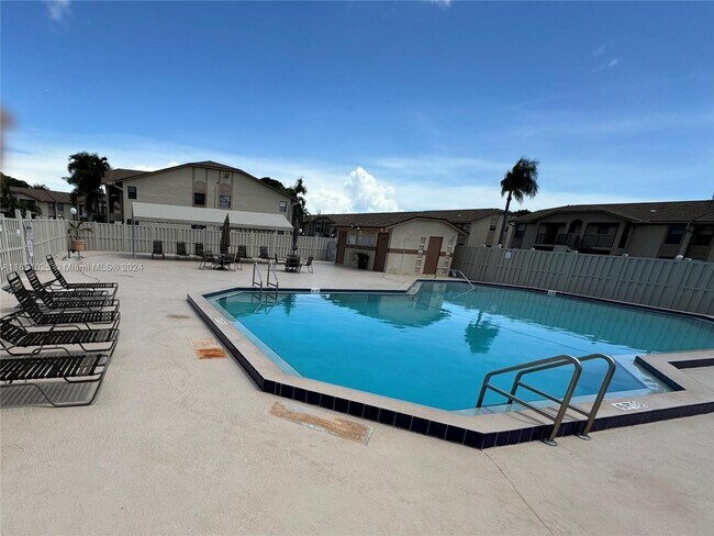 Building Photo - 9539 Boca Cove Cir
