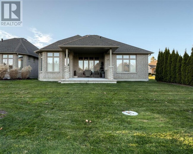 1062 Mike Weir Dr, Sarnia, ON N0N 1C0 House for Rent in Sarnia, ON