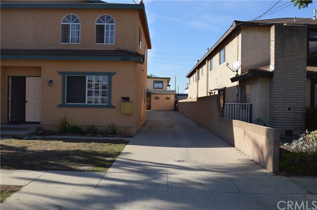 Building Photo - 16811 S Hobart Blvd