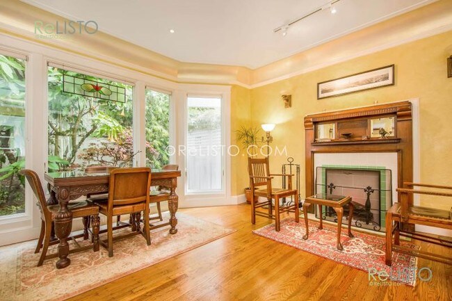 Foto del edificio - 1205 Oak St