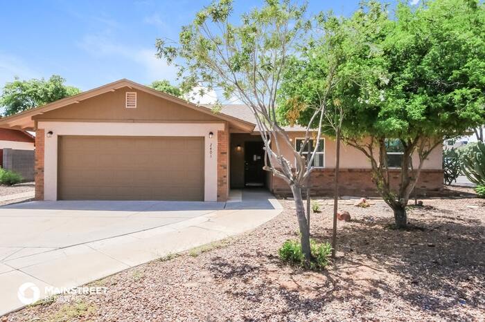 Foto principal - 2401 E Javelina Ave