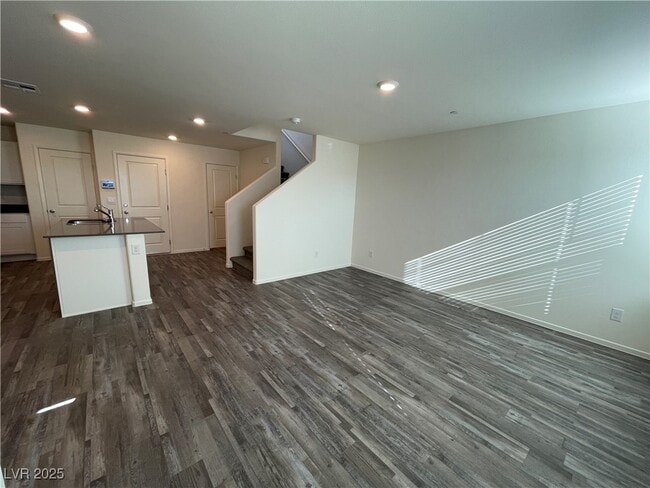 Building Photo - 4919 Olive Mesa Ave