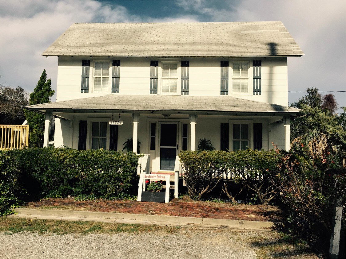 47918 NC12 Unit 1, Buxton, NC 27920 Apartment for Rent in Buxton, NC