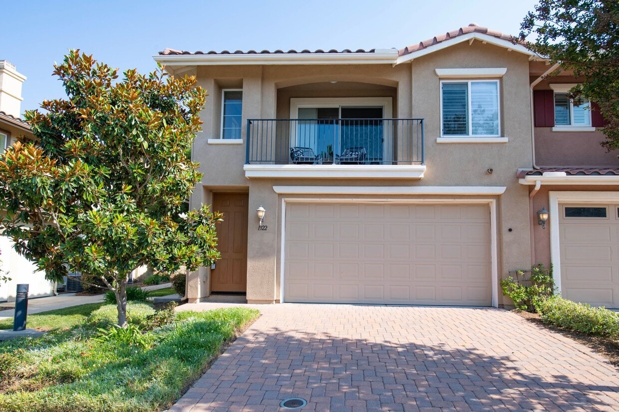 Primary Photo - Homes Management - 2 Bed, 2 Bath Townhouse...