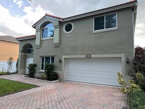 Building Photo - 2611 Regalia Way