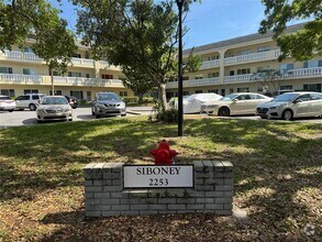Building Photo - 2253 Norwegian Dr