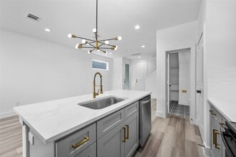 Building Photo - 4610 Crown Grove Ln
