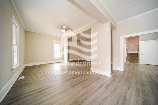 Building Photo - 815 Forrest Ave