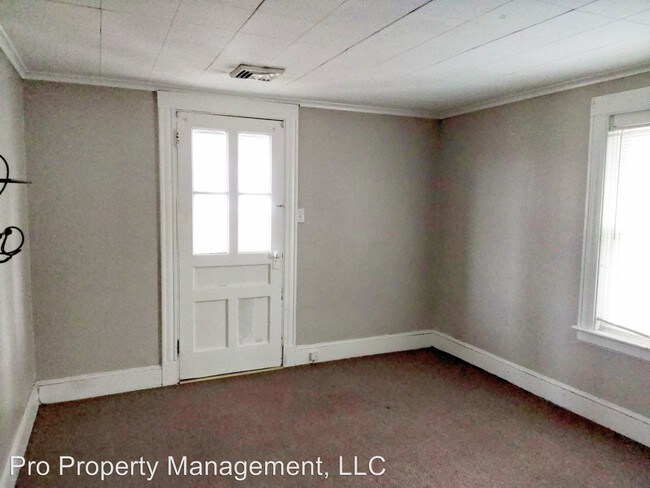 Building Photo - 256 Plank Rd
