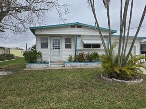 Building Photo - 111 48th Ave Terrace W