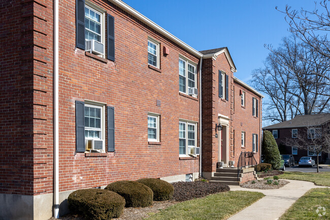 Building Photo - Seneca Park Condos