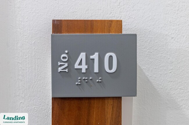 Foto del edificio - 275 Winchester Ave