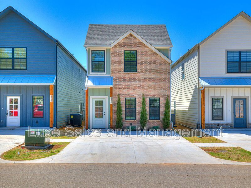 Foto principal - 612 W 2nd St