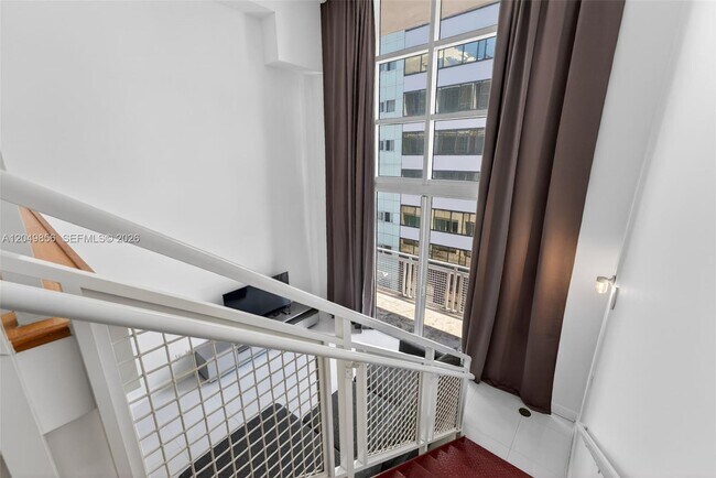 Foto del edificio - 253 NE 2nd St