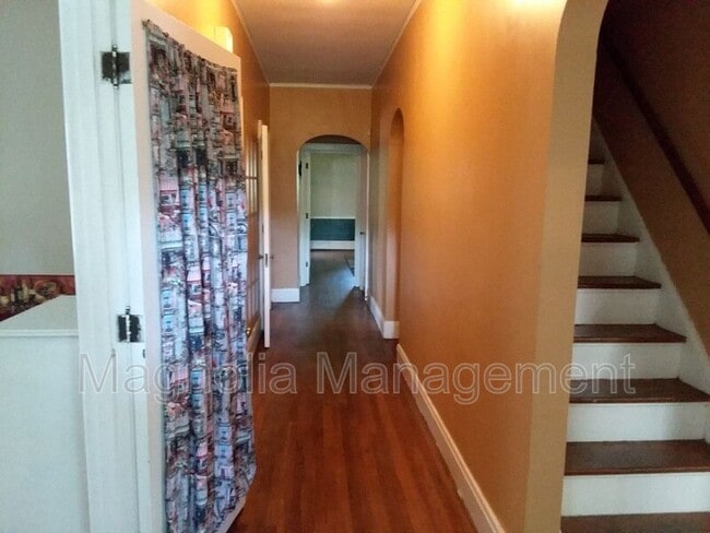 Building Photo - 1204 S Garnett St