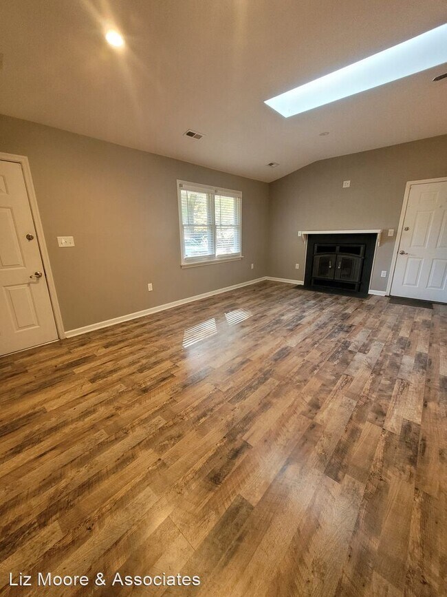 Foto del edificio - 3 br, 2 bath House - 7714 Kelly Avenue