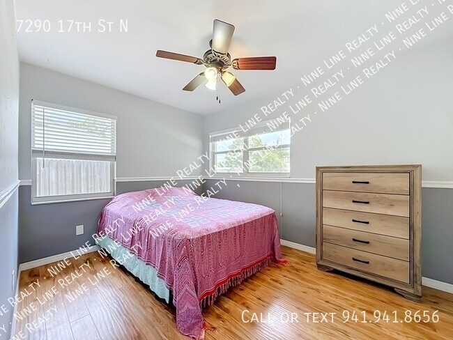 Foto del edificio - 7290 17th St N