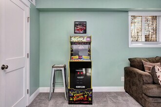 Building Photo - 5258 Washington St