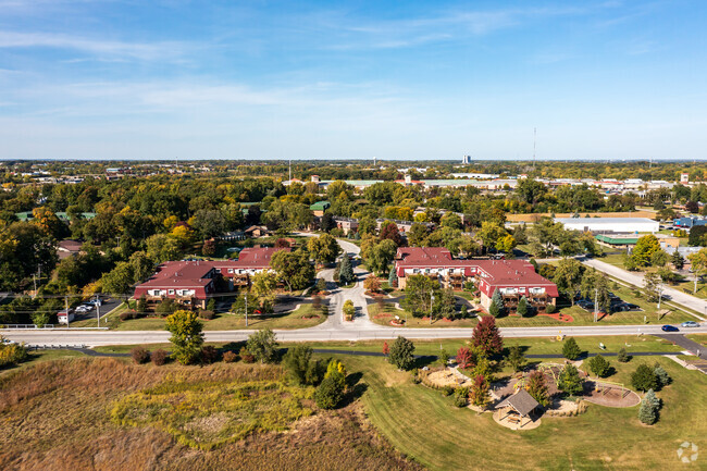 Aerial Photo - Linden Woods