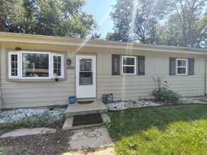 Building Photo - 1213 Kingsley Dr