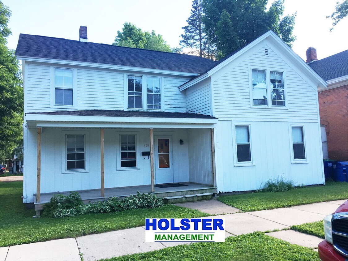 Primary Photo - 4-bedroom 1 Bath Single-Family Home Near D...