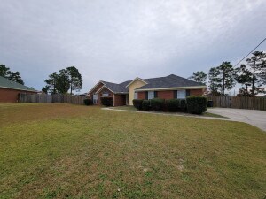 Building Photo - 2116 Lisa Ln